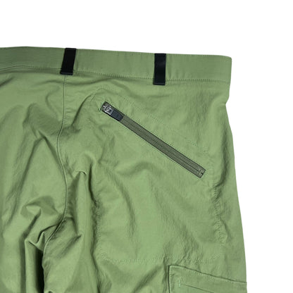 Y2K Albino & Preto Take Hands olive tech pants (36)