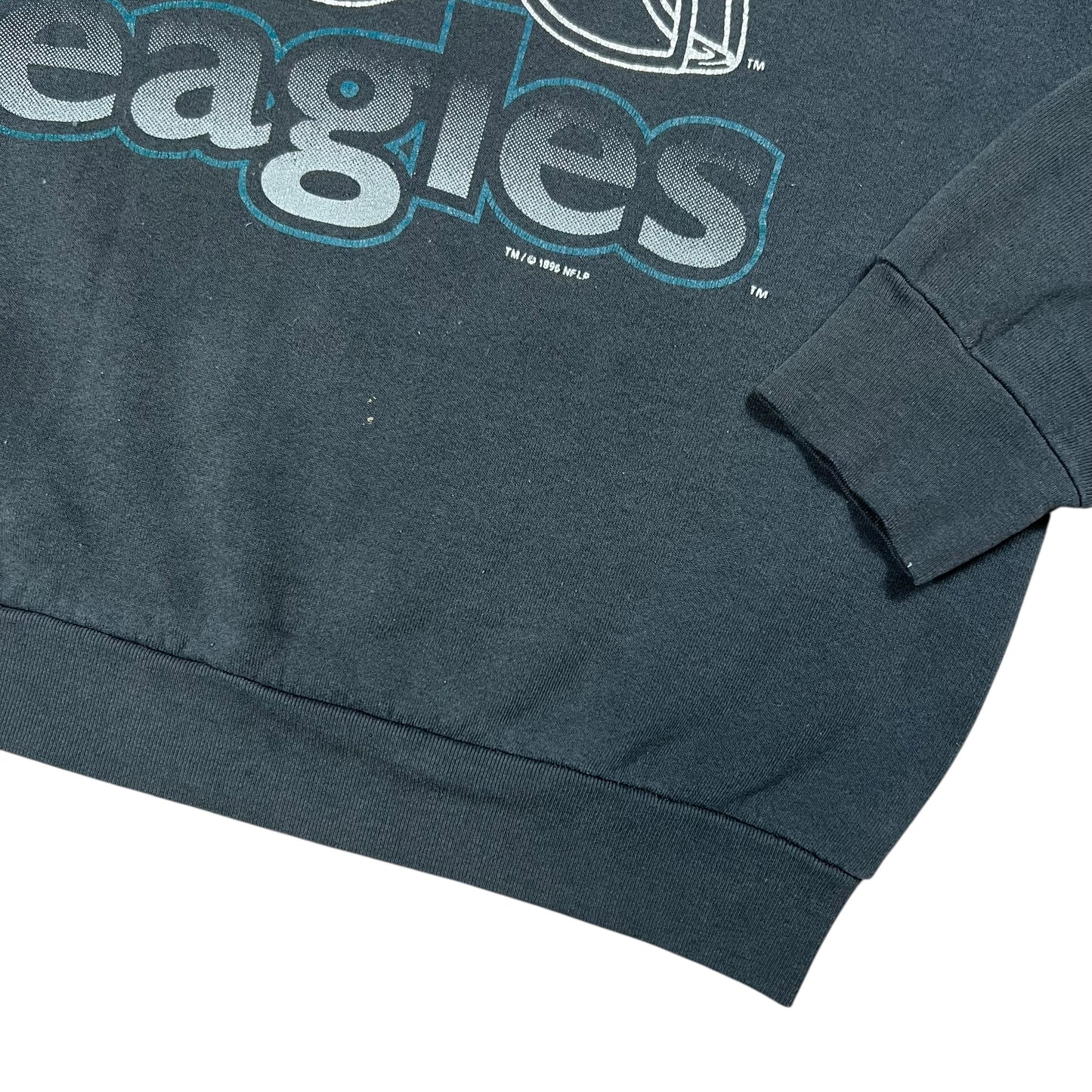 Vintage 1996 Philadelphia Eagles helmet spell out faded crewneck (XL)