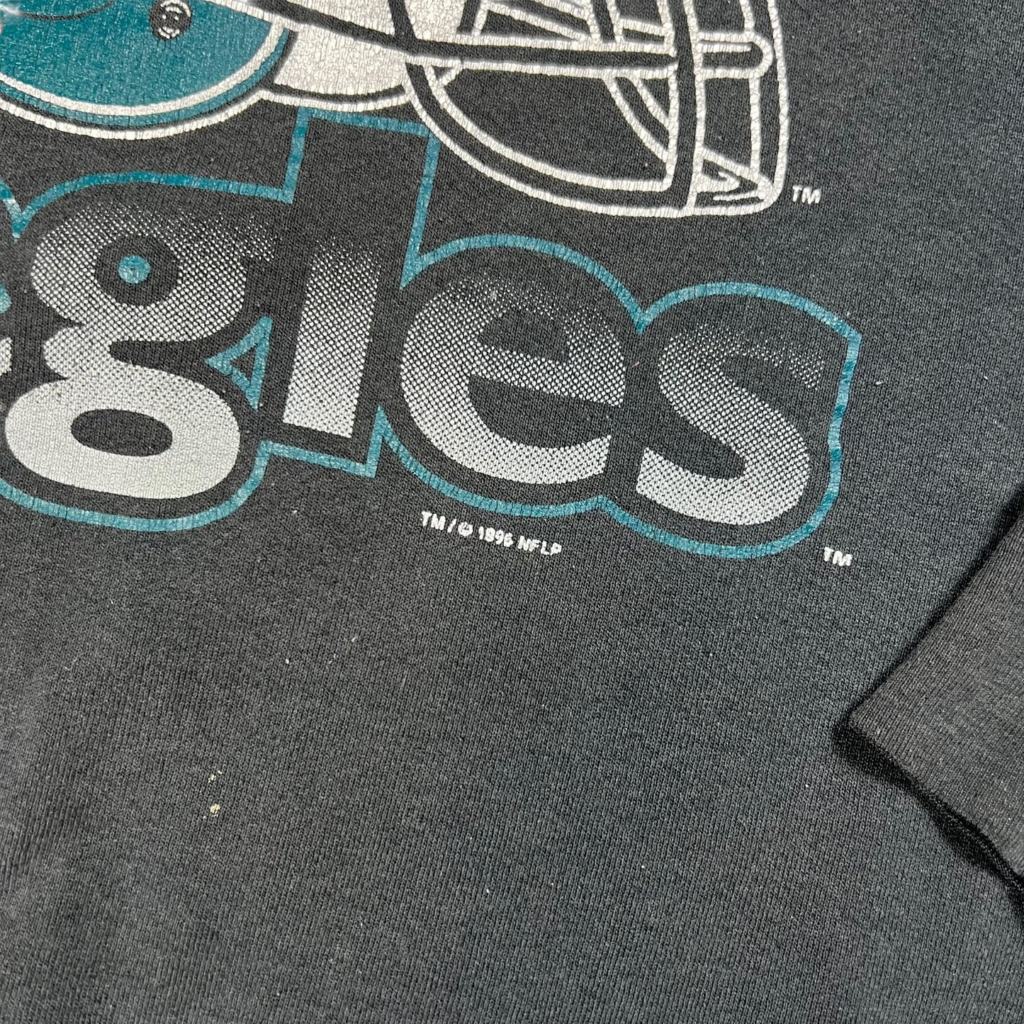 Vintage 1996 Philadelphia Eagles helmet spell out faded crewneck (XL)