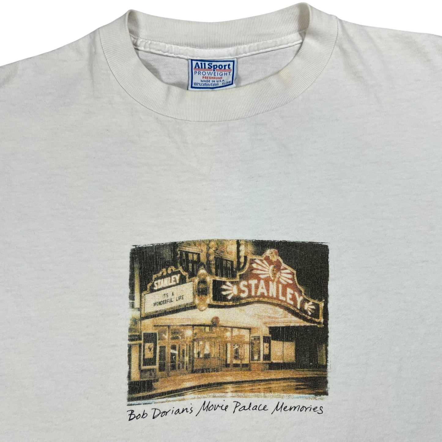 Vintage 90s It’s A Wonderful Life Bob Dorian’s Movie Palace Memories faded tee (XL)