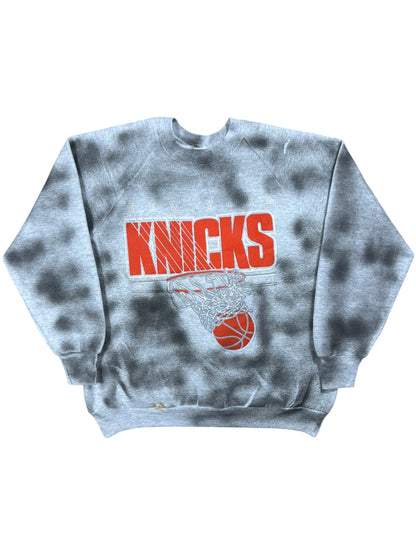 Vintage 90s New York Knicks NBA graffiti style crewneck (M)
