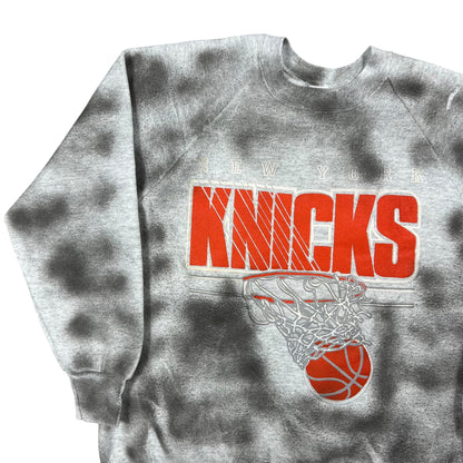 Vintage 90s New York Knicks NBA graffiti style crewneck (M)