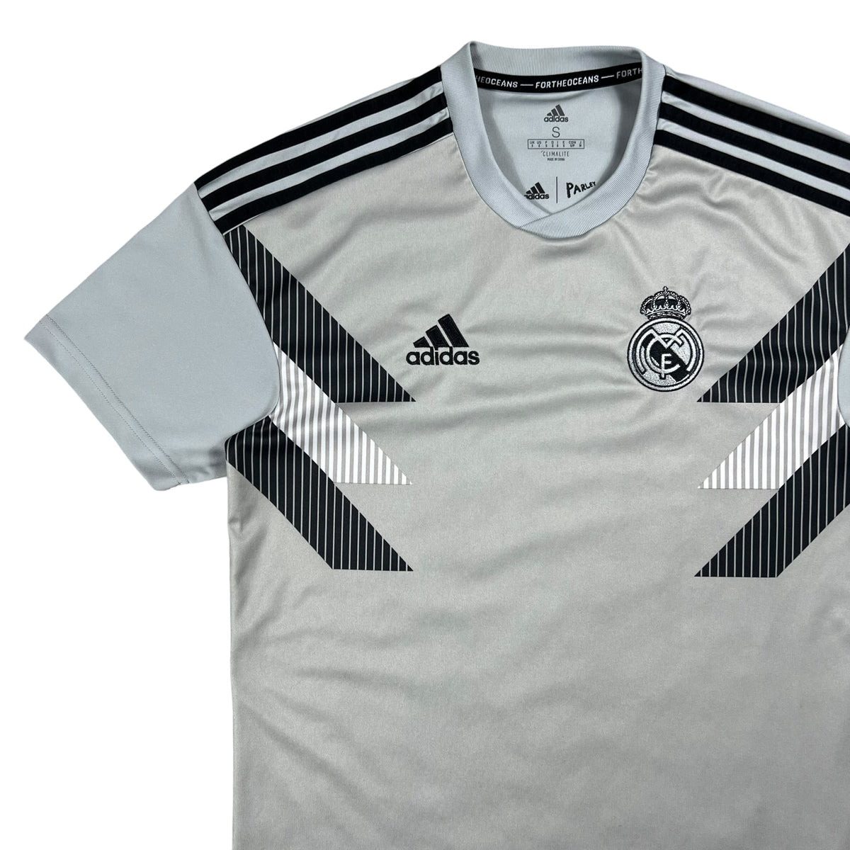 2018 Adidas x Parley Real Madrid Football Club pre match soccer jersey (S)