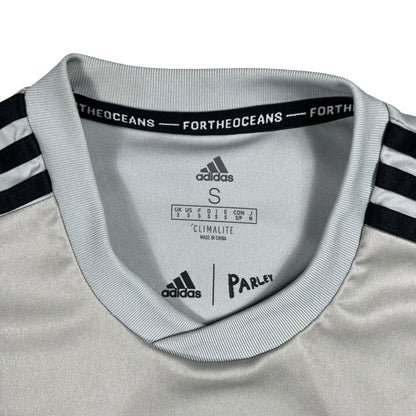 2018 Adidas x Parley Real Madrid Football Club pre match soccer jersey (S)