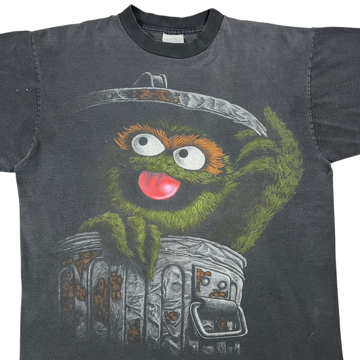 Vintage 90s Changes Oscar The Grouch Sesame Street Shadow faded tee (L)