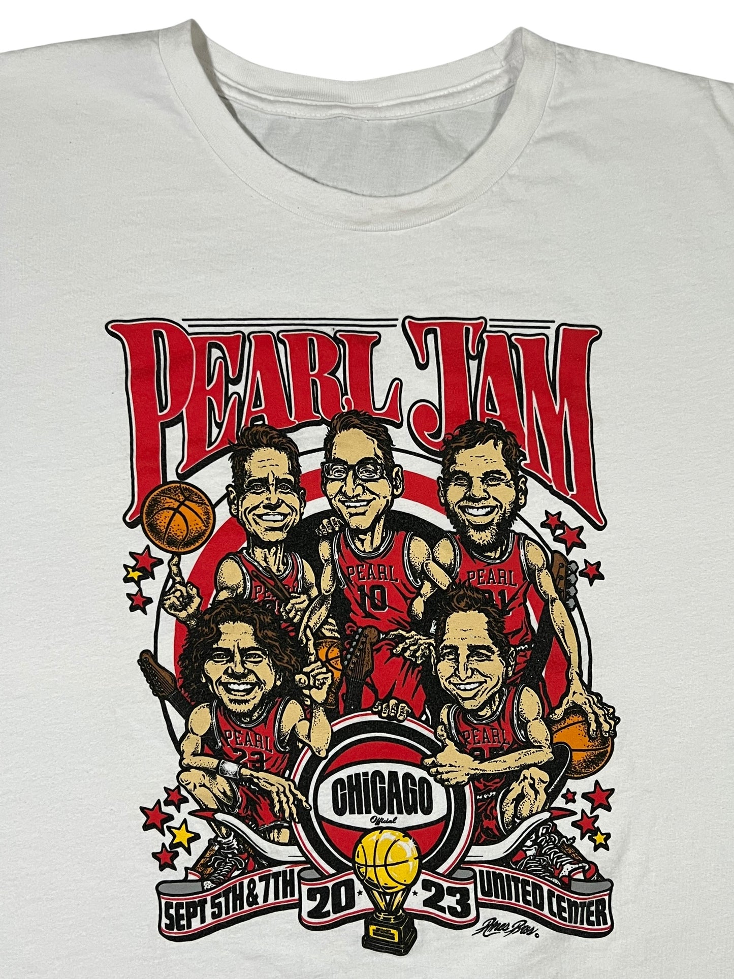2023 Pearl Jam Chicago Bulls caricature band tee (XL)