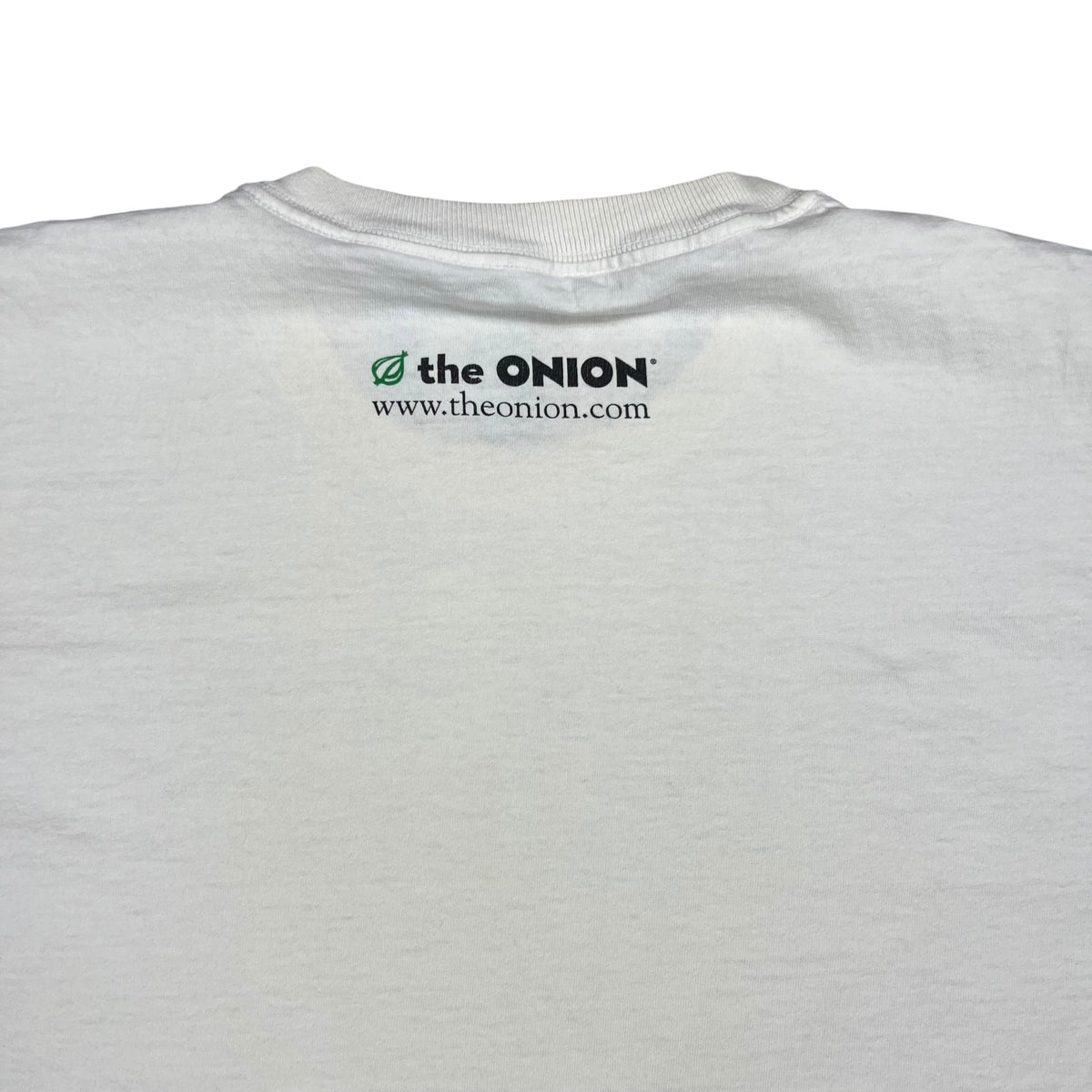 Vintage 1999 The Onion Drugs Win Drug War parody newspaper tee (XL)