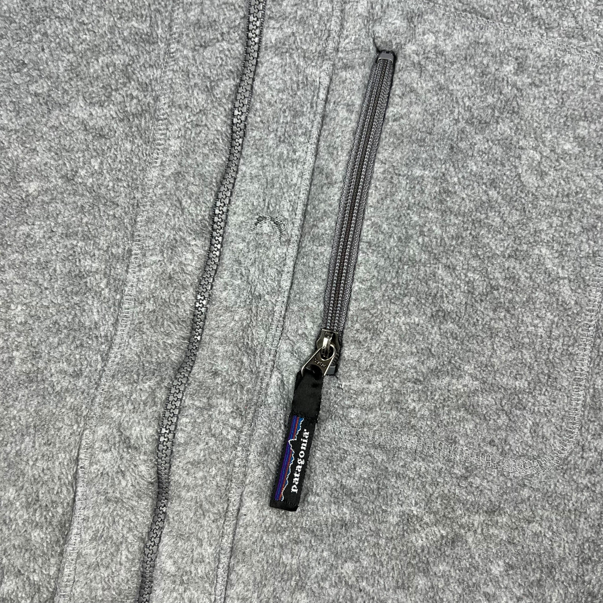 Vintage 90s Patagonia full zip faded grey fleece jacket (M)