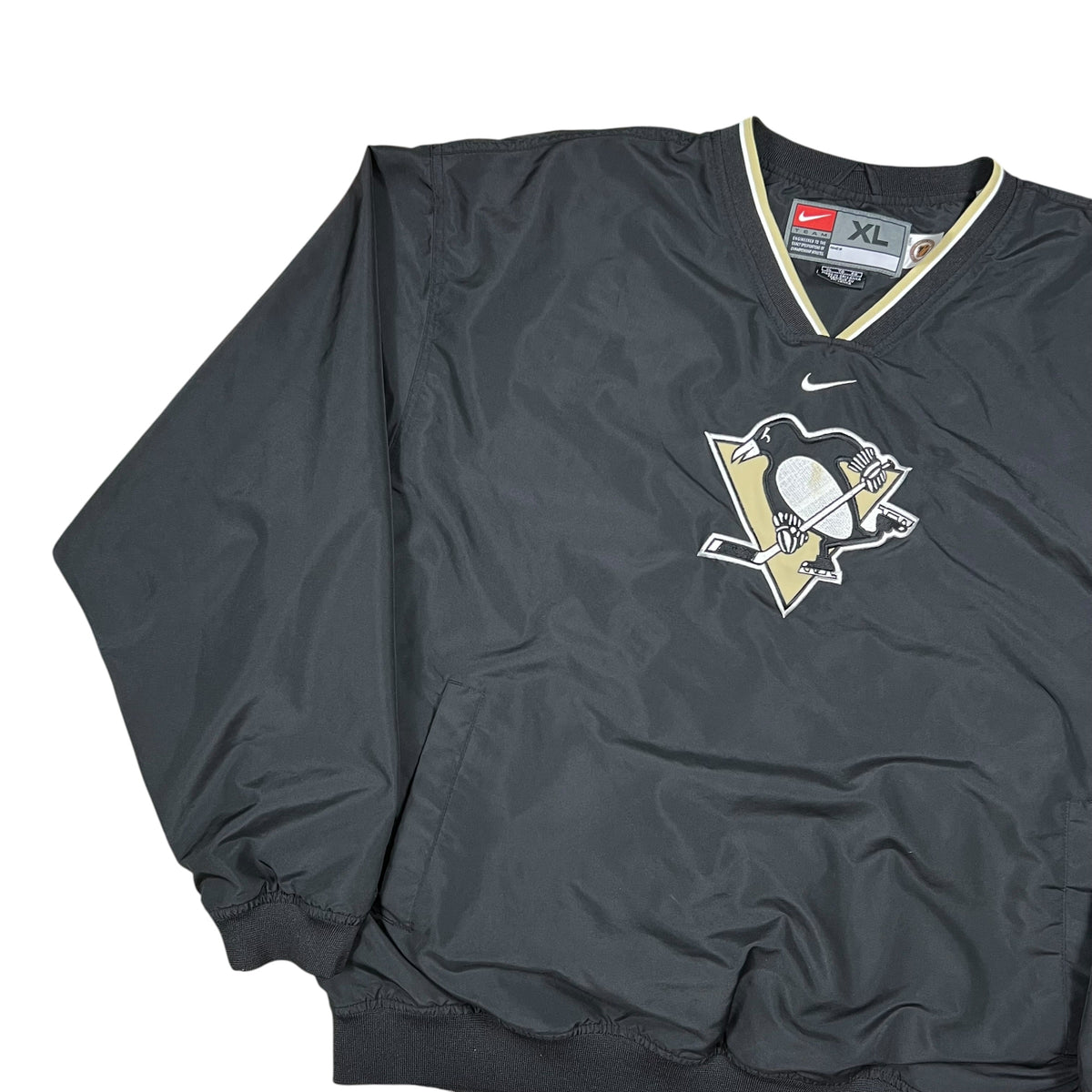 Vintage Y2K Nike Pittsburgh Penguins NHL windbreaker (XL)