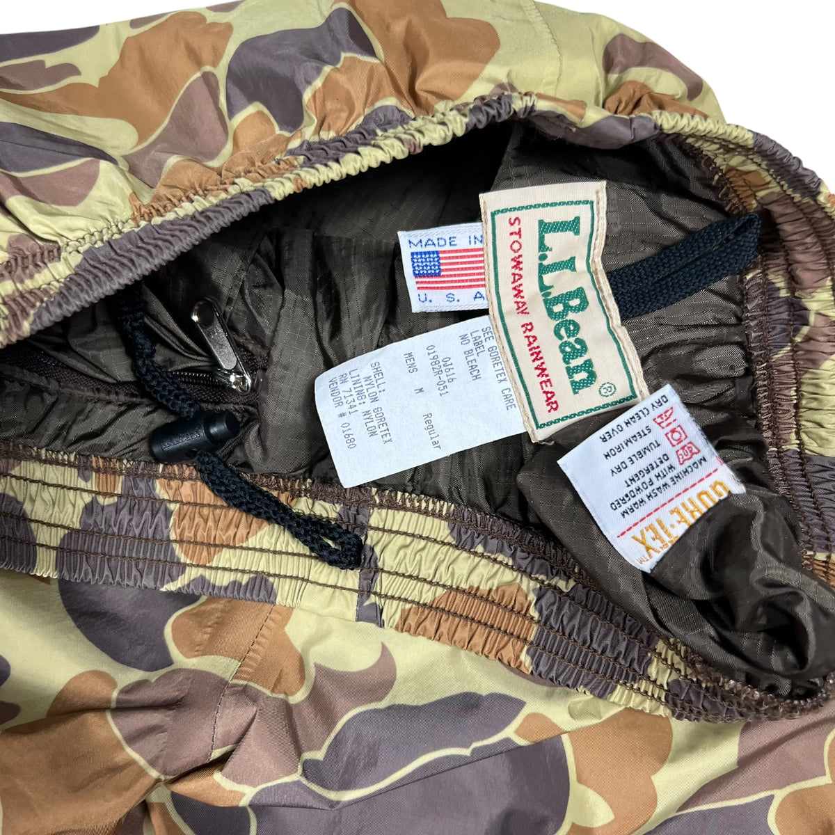 Vintage 80s L.L. Bean Gore-Tex Stowaway Rainwear camo pants (M)