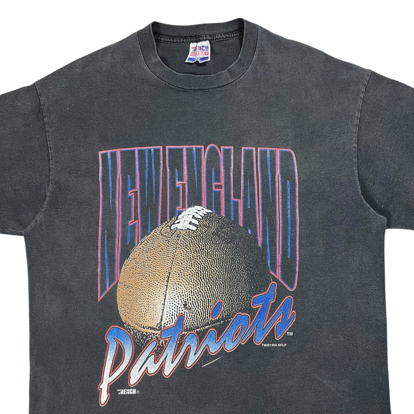 Vintage 1994 New England Patriots faded football NFL tee (XL)