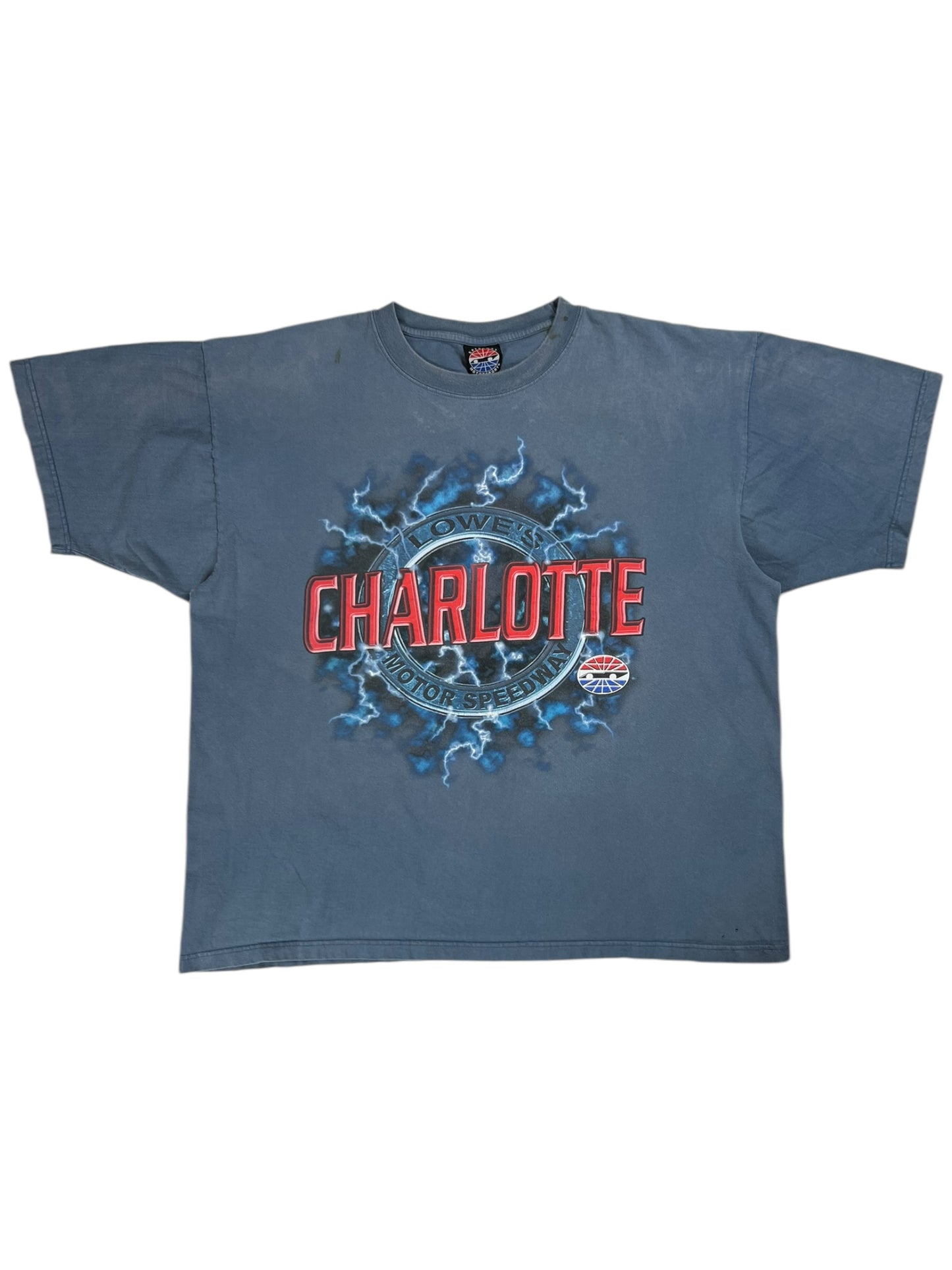 Vintage 2002 Charlotte Lowe’s Motor Speedway lightning racing tee (XXL)