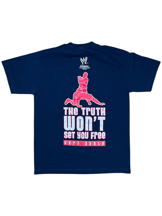 Vintage 2002 WWE Kurt Angle Submit wrestling tee (M)