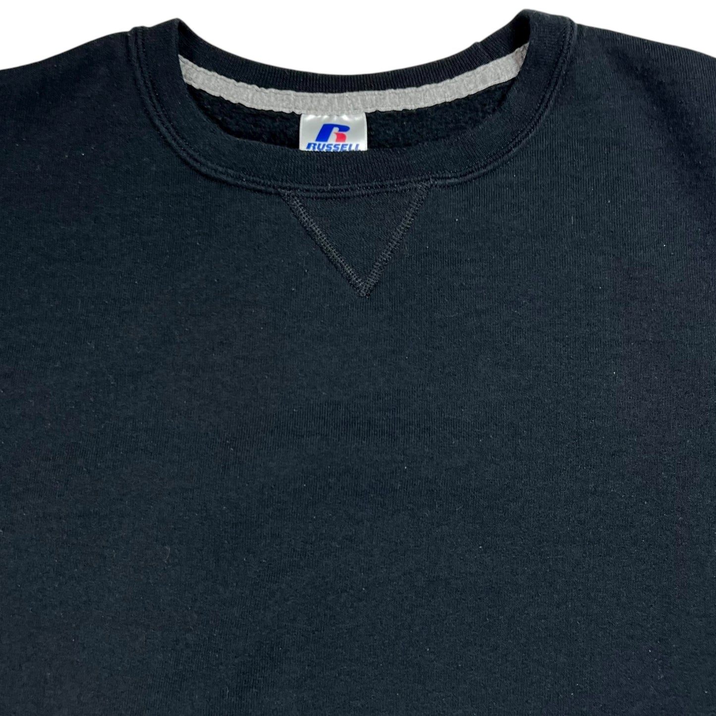 Vintage Y2K Russell Athletic black blank crewneck (L)