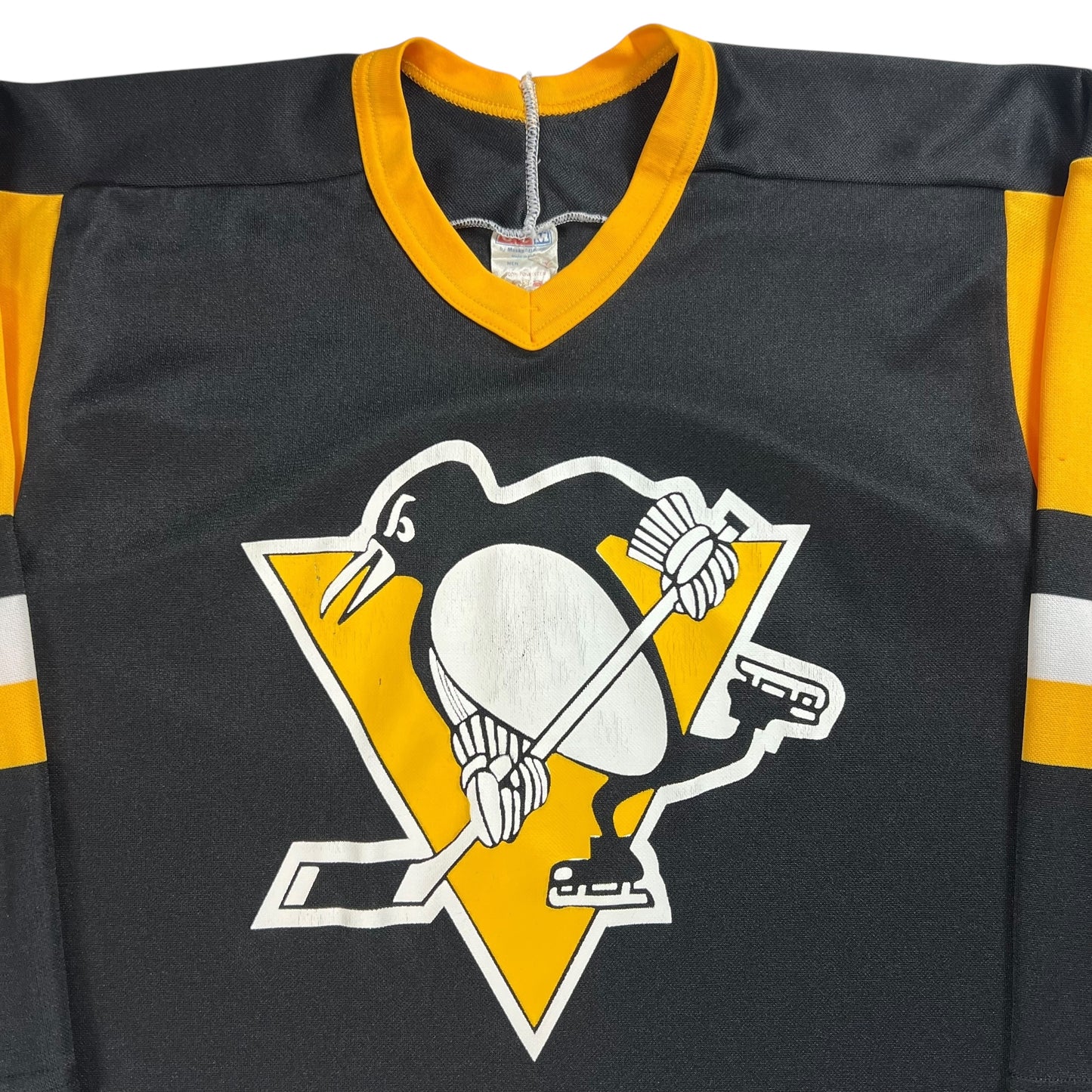Vintage 90s CCM Pittsburgh Penguins NHL hockey jersey (M)