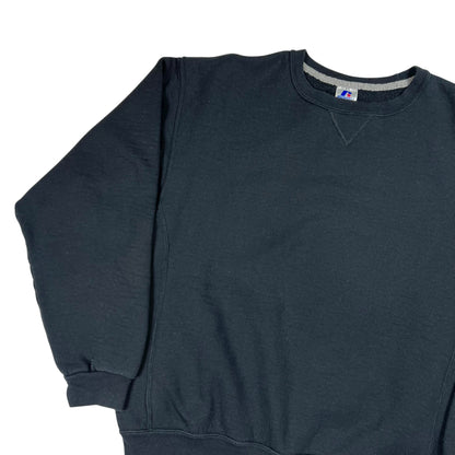 Vintage Y2K Russell Athletic black blank crewneck (L)