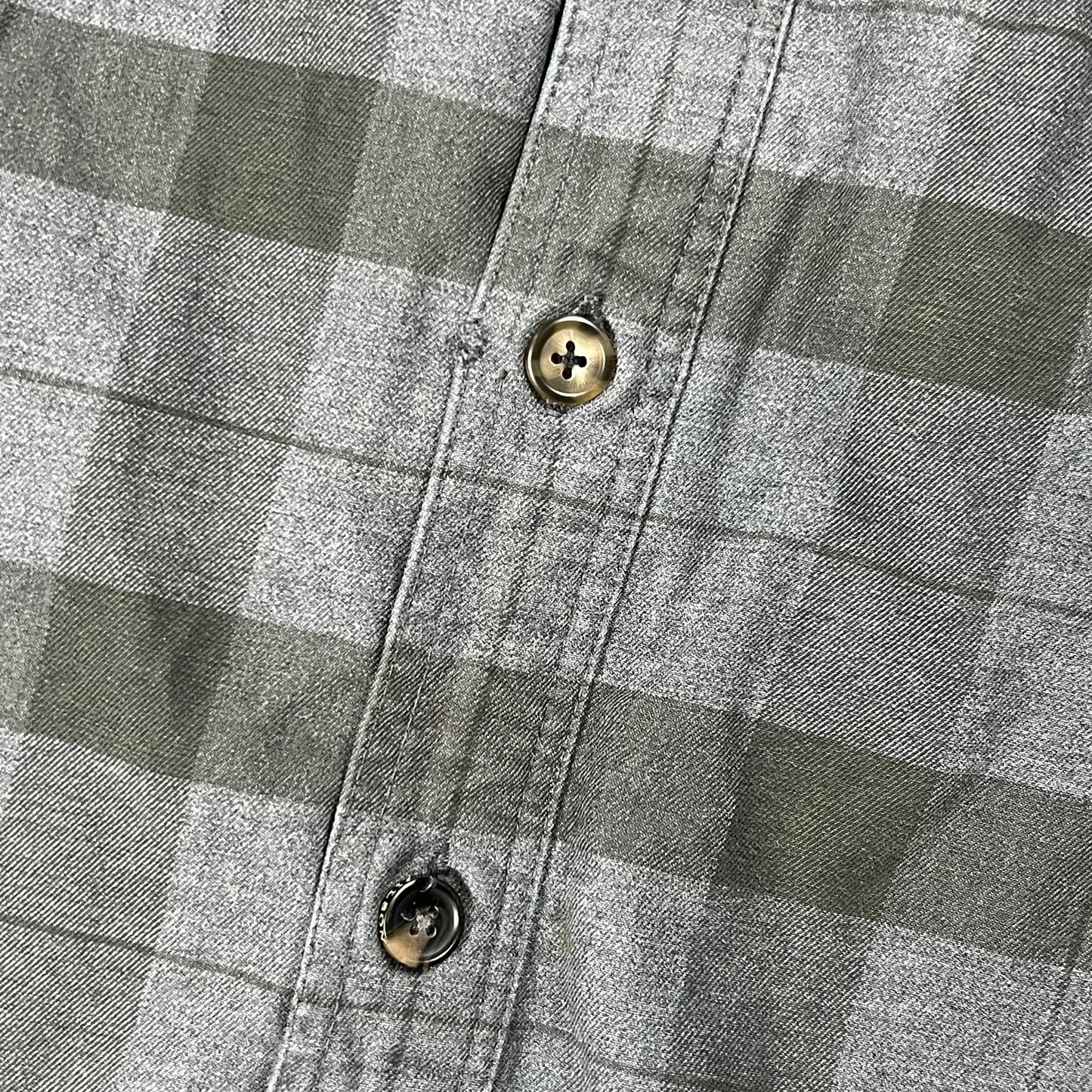 C.C. Filson Co Weather Work Jac-shirt heather gray black button up shirt (XL)