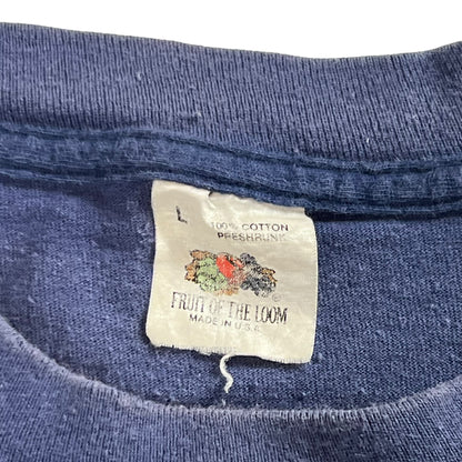 Vintage 80s Fruit of the loom navy blue faded pocket tee (M)
