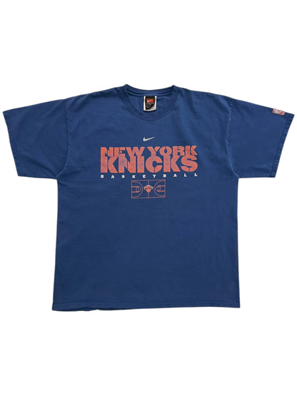 Vintage Y2K Nike New York Knicks center swoosh tee (L)