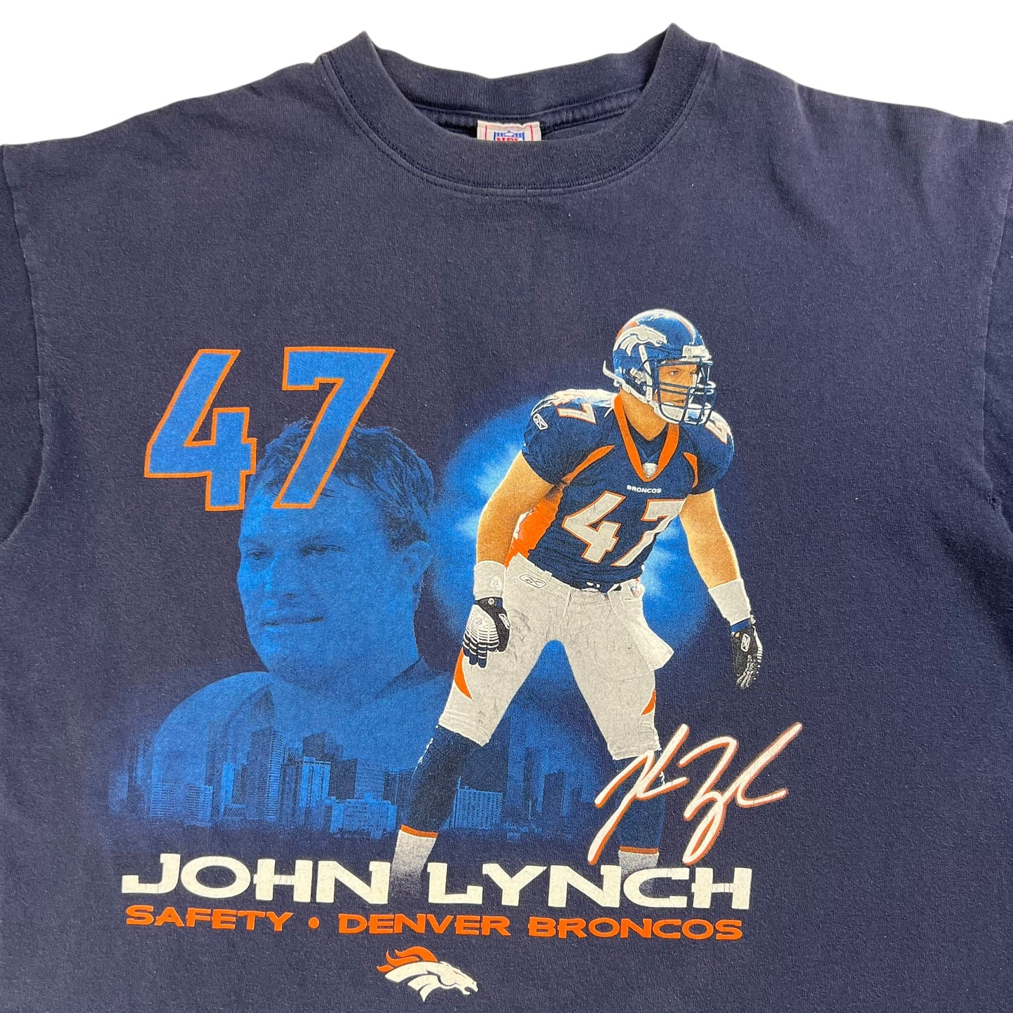 Vintage Y2K Denver Broncos John Lynch NFL tee (L)