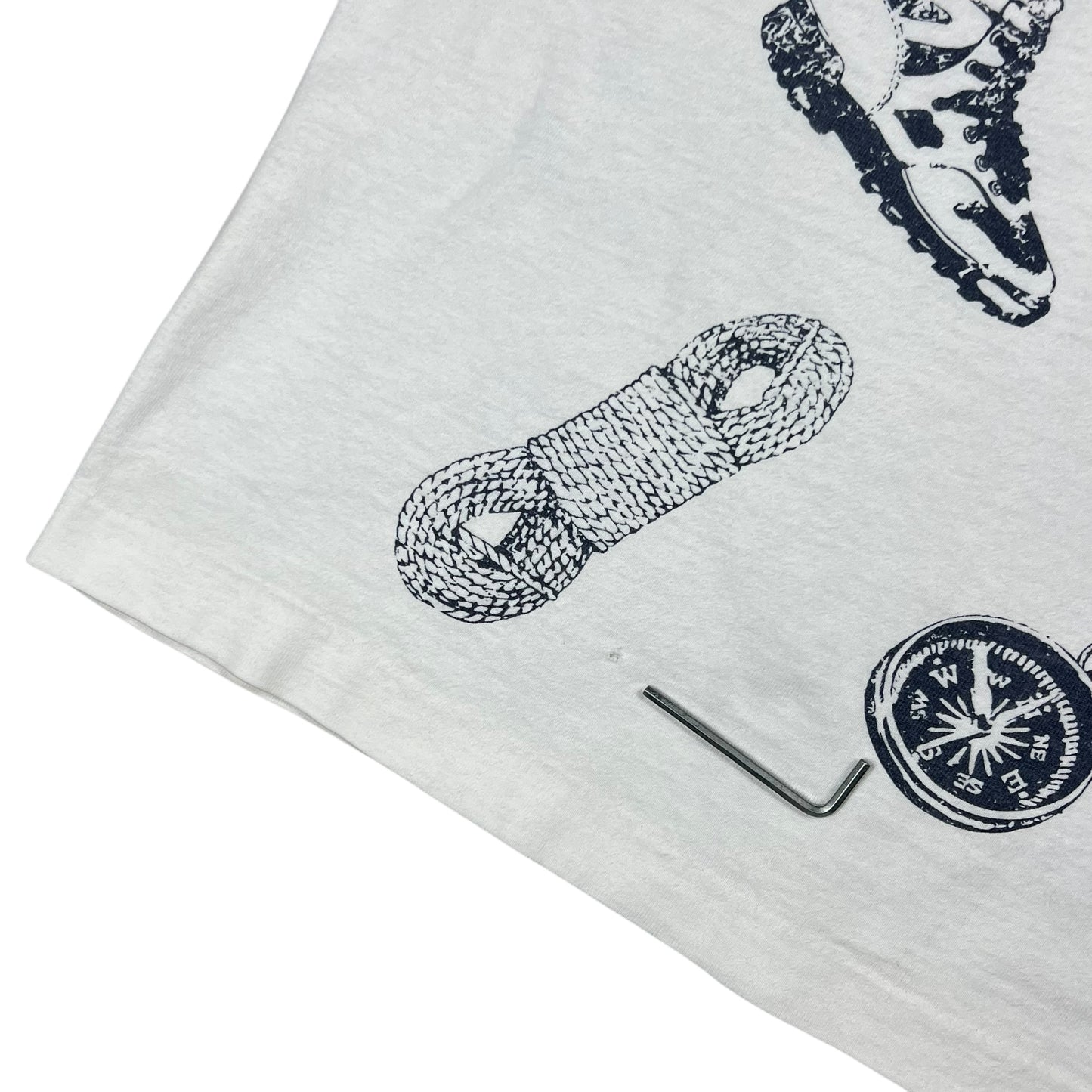 Vintage 90s Columbia Sportswear Company All Over Print tee (L)