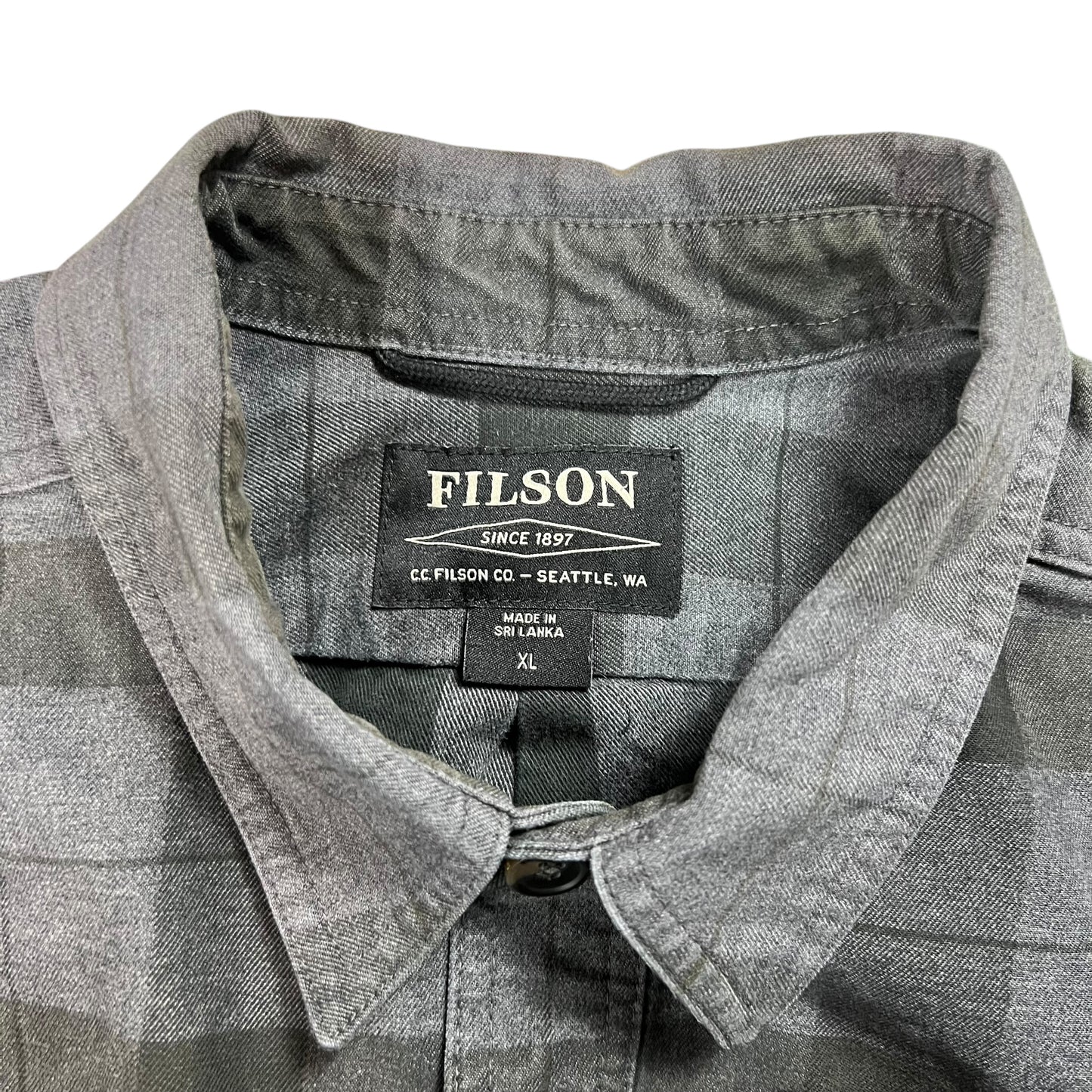 C.C. Filson Co Weather Work Jac-shirt heather gray black button up shirt (XL)