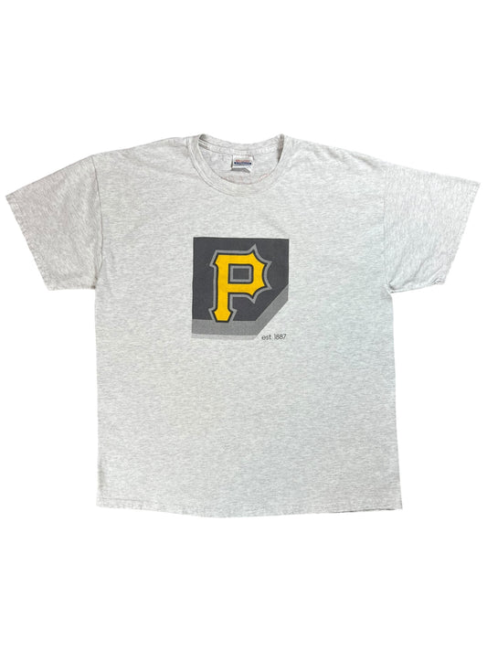 Vintage Y2K Hanes Pittsburgh Pirates MLB tee (XL)