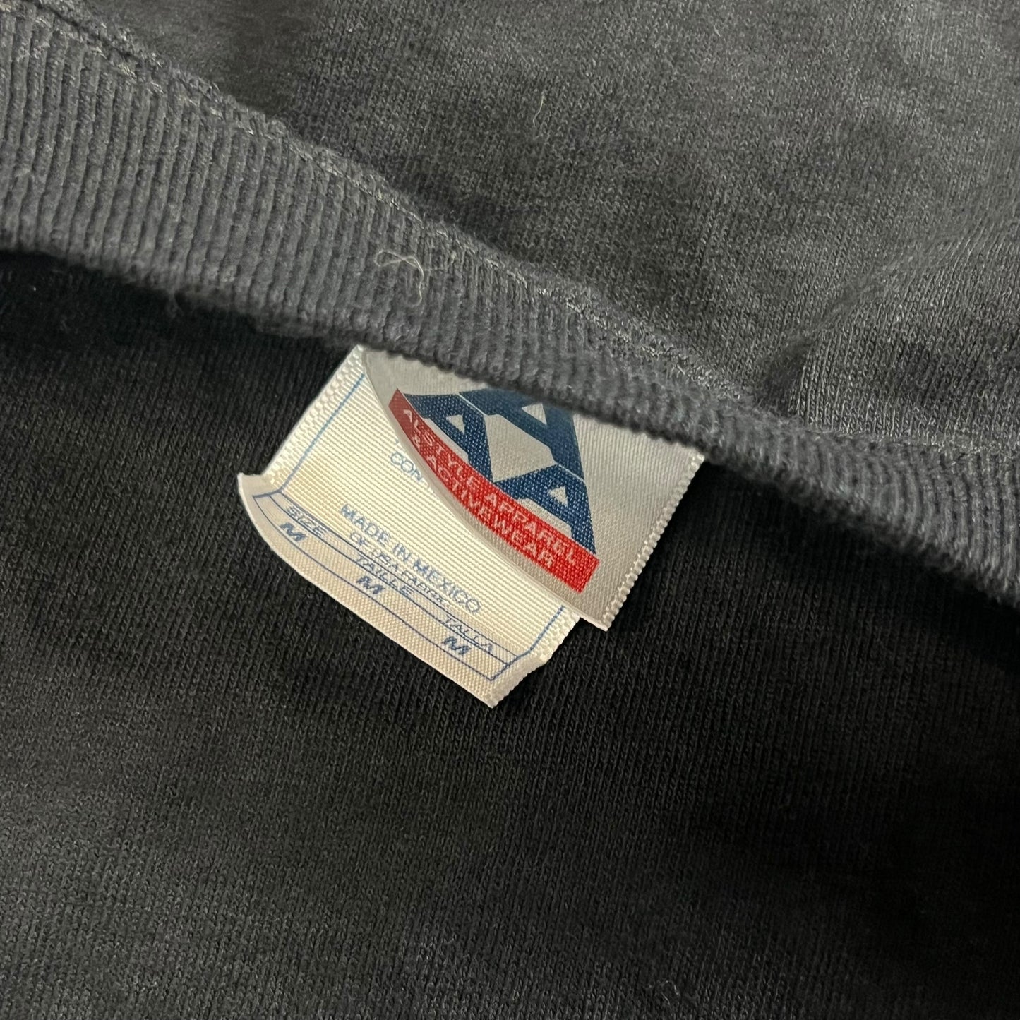 Vintage Y2K Domino Claremont Williams III Bail Bonds movie tee (M)