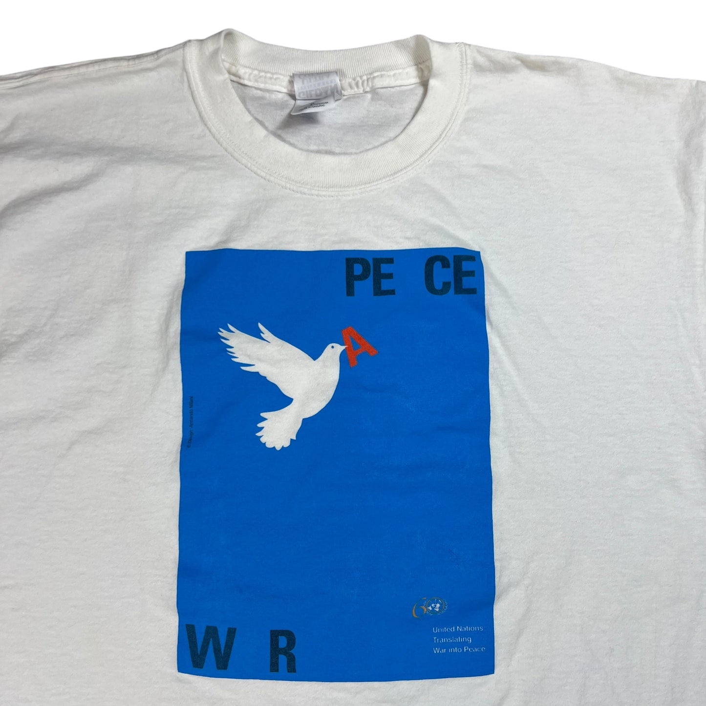 Vintage Y2K PEACE vs WAR Dove United Nations art tee (XL)
