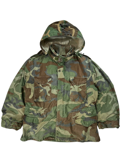 Vintage 90s camo military hooded jacket (L)