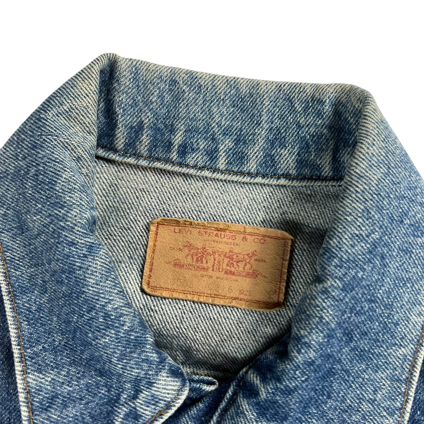 Vintage 80s Levi’s Grateful Dead Aoxomoxoa hand painted denim jacket (M/L)