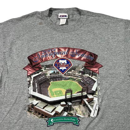 Vintage 2004 Philadelphia Phillies Citizens Bank Park tee (L)