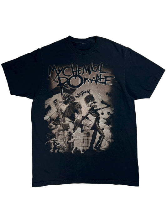 Vintage Y2K My Chemical Romance The Black Parade band tee (S)