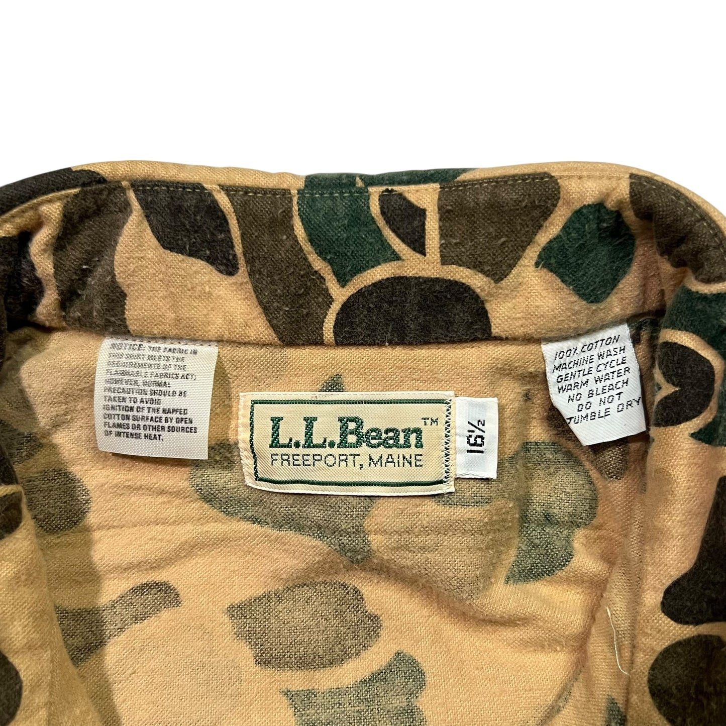 Vintage 80s L.L. Bean duck camo chamois button up shirt (L)