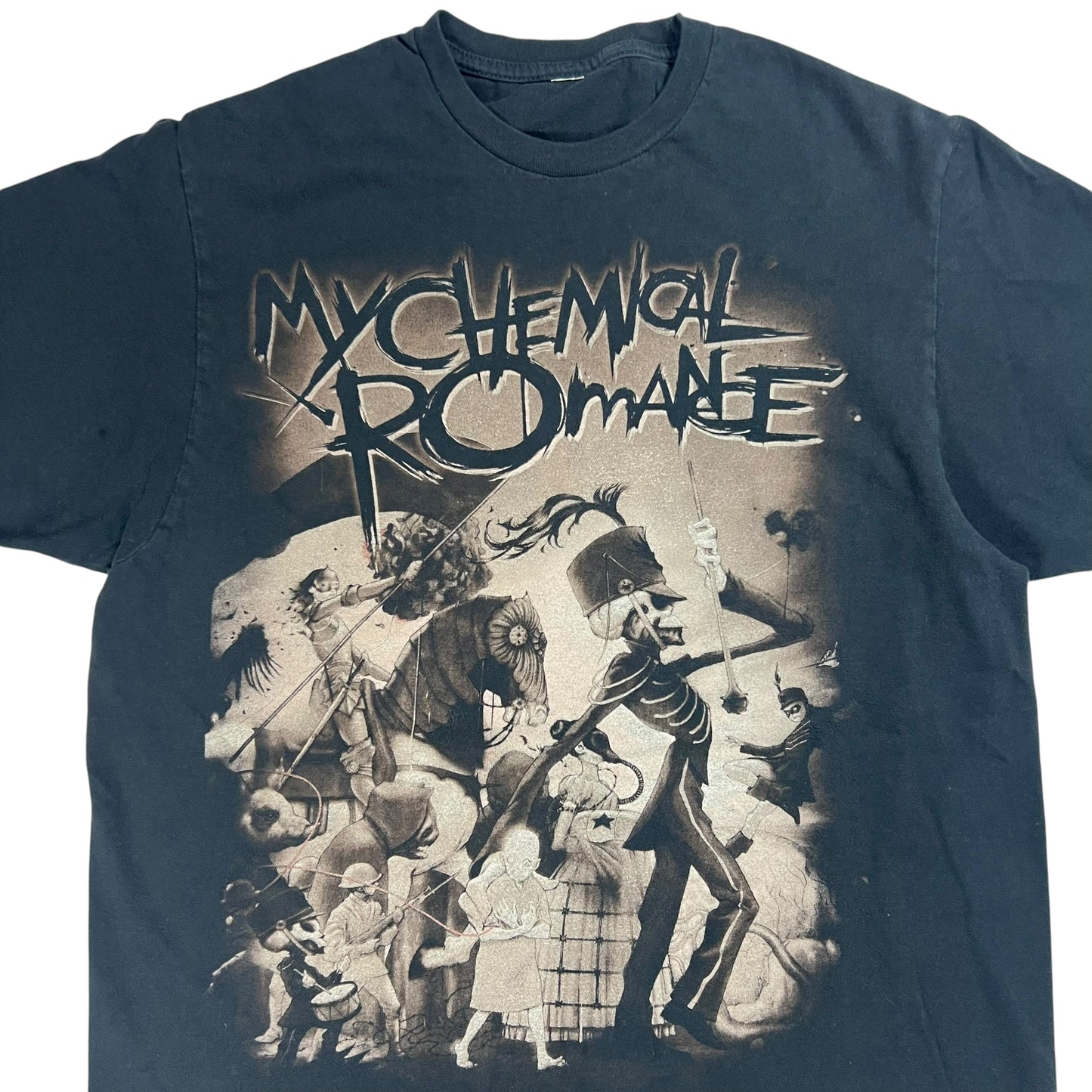 Vintage Y2K My Chemical Romance The Black Parade band tee (S)