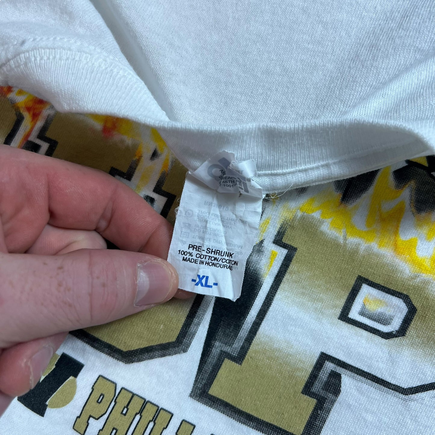 Y2K The Keystone State Cup Pittsburgh Penguins Philadelphia Flyers tee (XL)