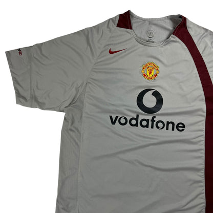 Vintage 2004-05 Nike Manchester United Vodafone soccer jersey (L)