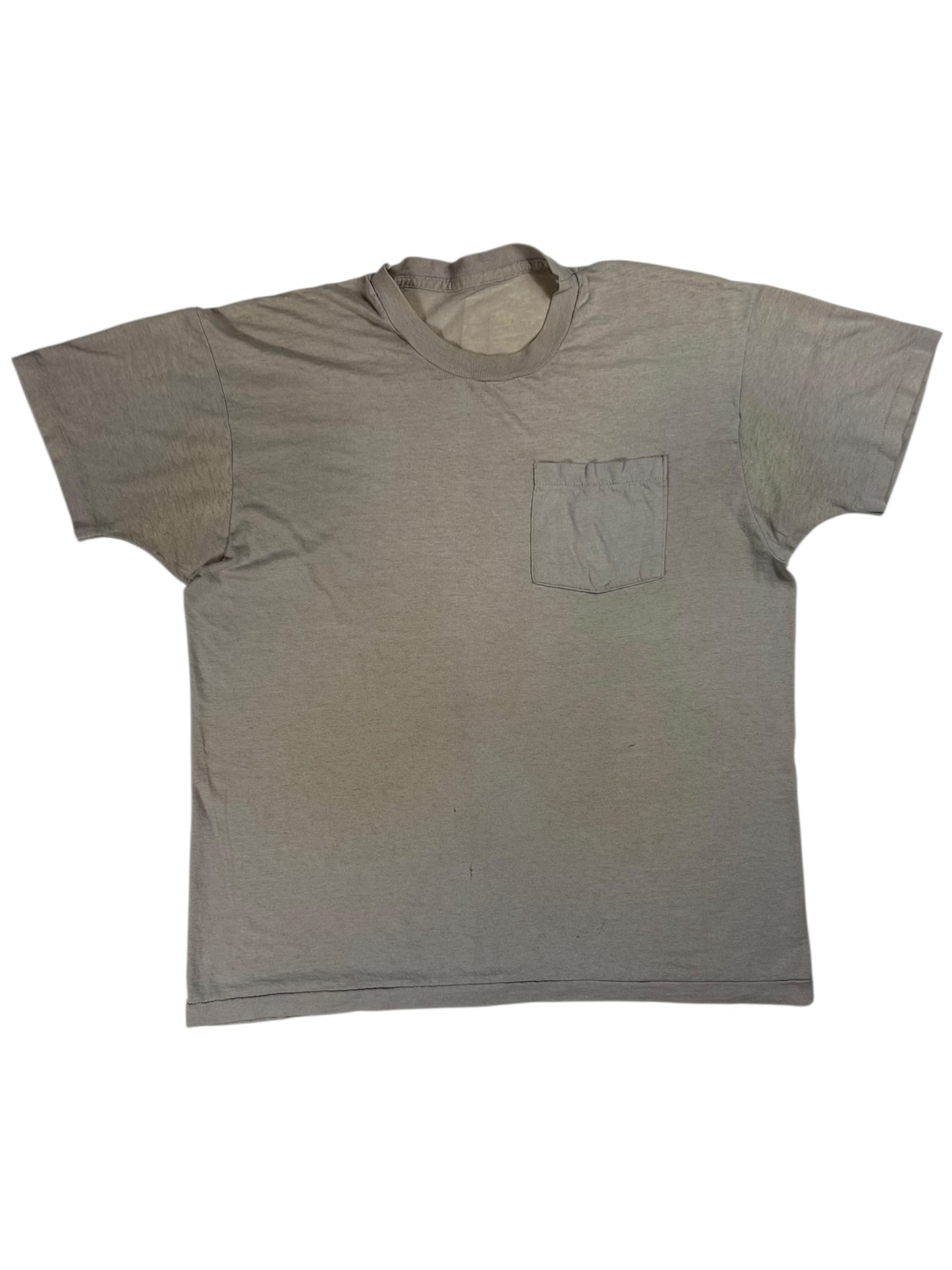 Vintage 80s single stitch selvedge beige faded pocket tee (L)