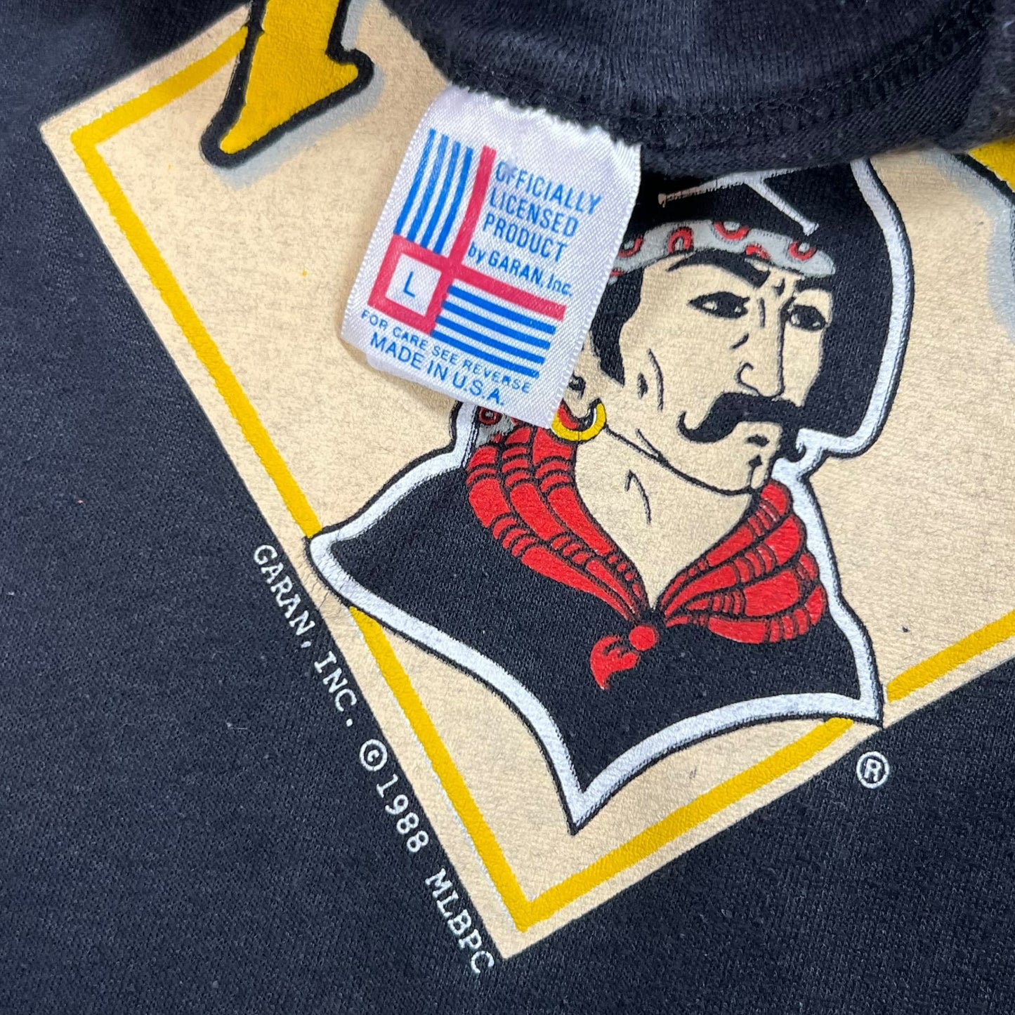 Vintage 1988 Pittsburgh Pirates old logo tee (M)