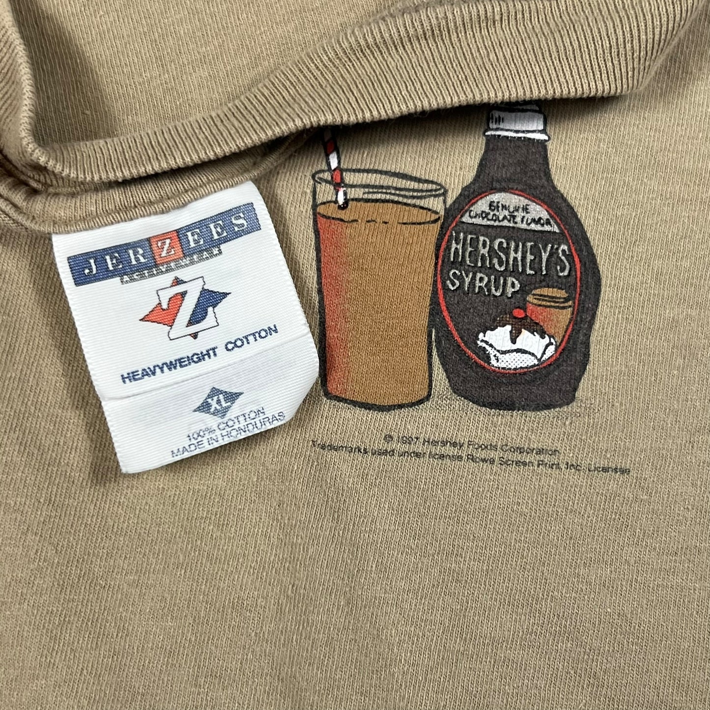 Vintage 1997 Hershey’s Chocolate Syrup cow tee (XL)