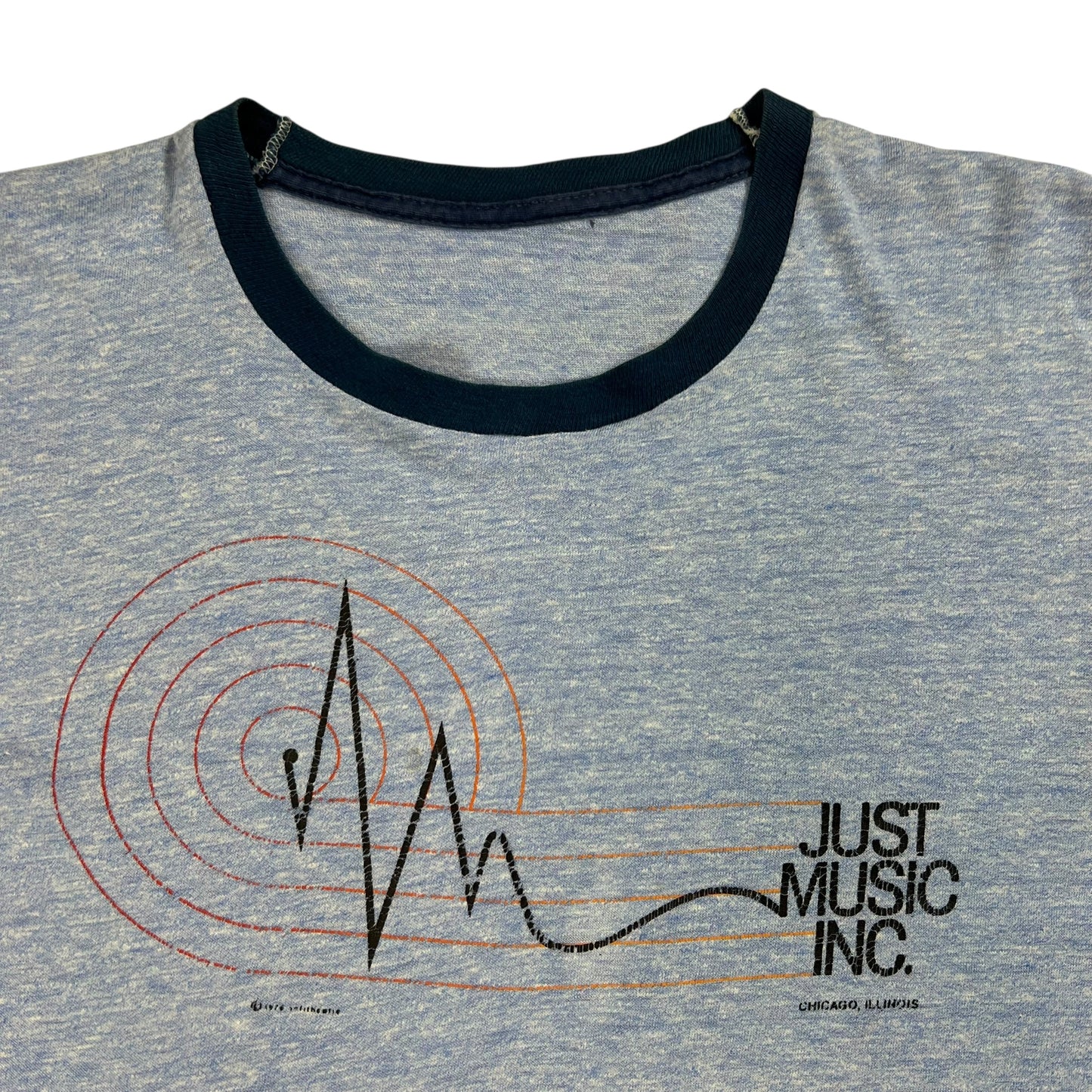 Vintage 1976 Just Music Inc. Chicago faded ringer tee (S)
