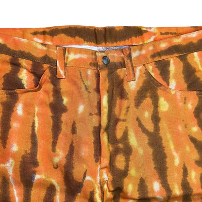 Vintage 1970s Hippie psychedelic tie dye cut off shorts (34)