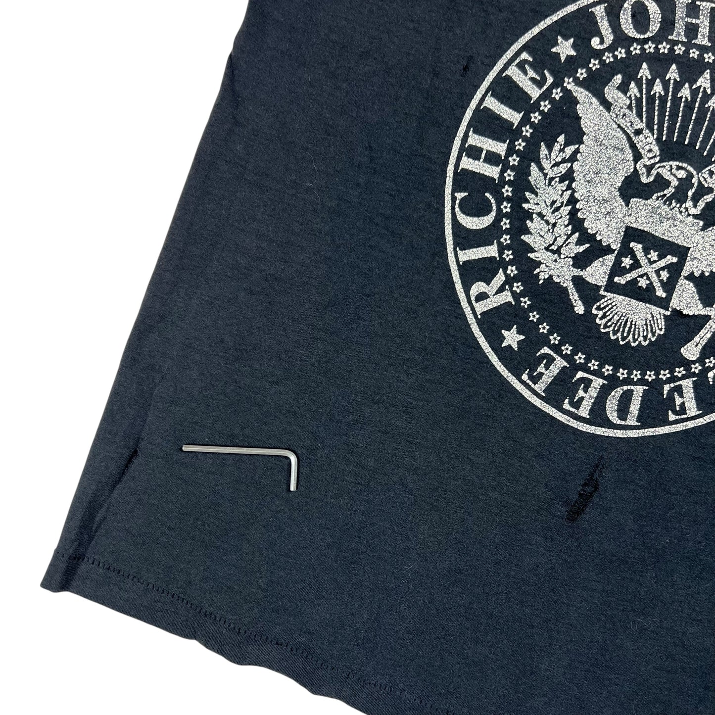 Vintage 80s The Ramones faded band tee (M)