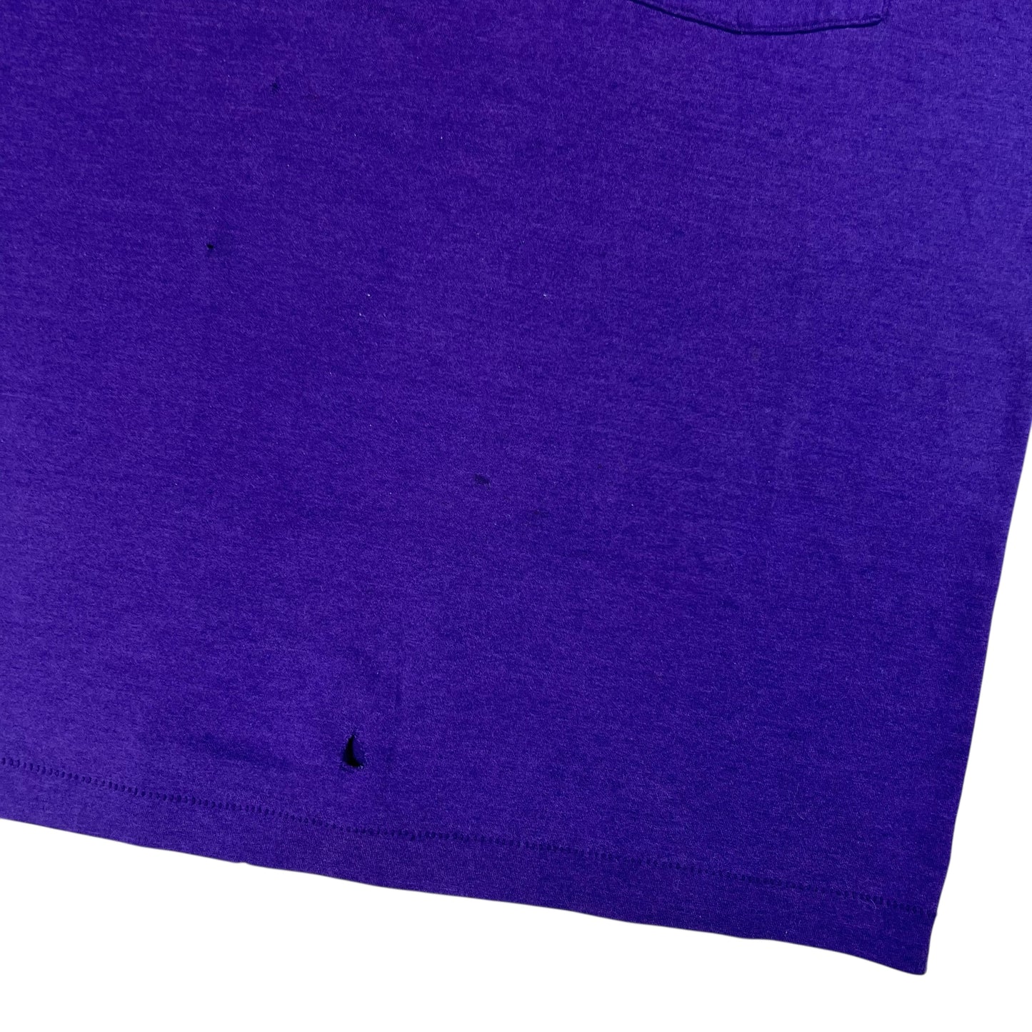 Vintage 80s Fruit of the Loom purple selvedge pocket tee (M)
