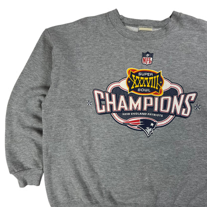 Vintage 2004 New England Patriots Super Bowl champs crewneck (L)