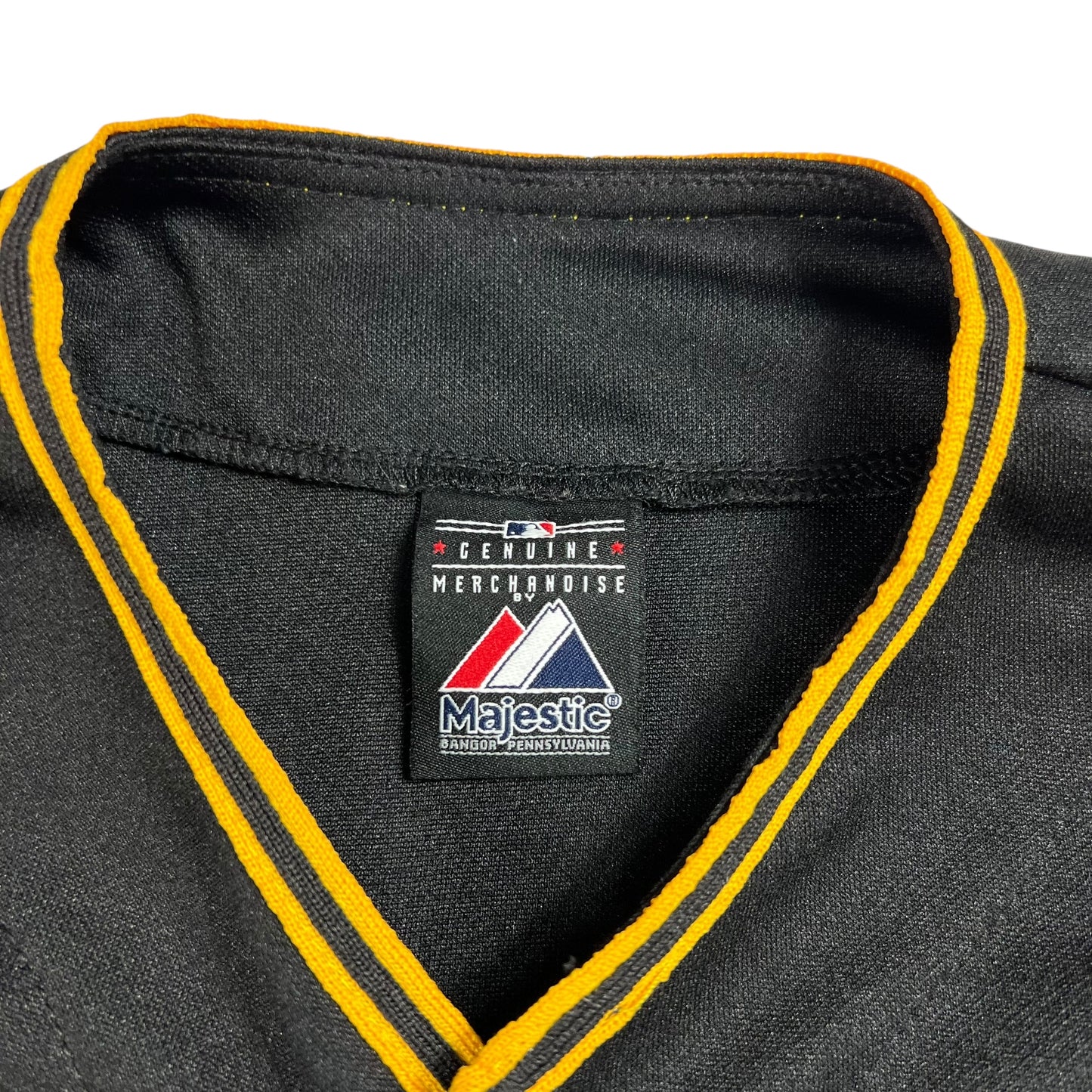 Vintage Y2K Majestic Pittsburgh Pirates black MLB jersey (M)