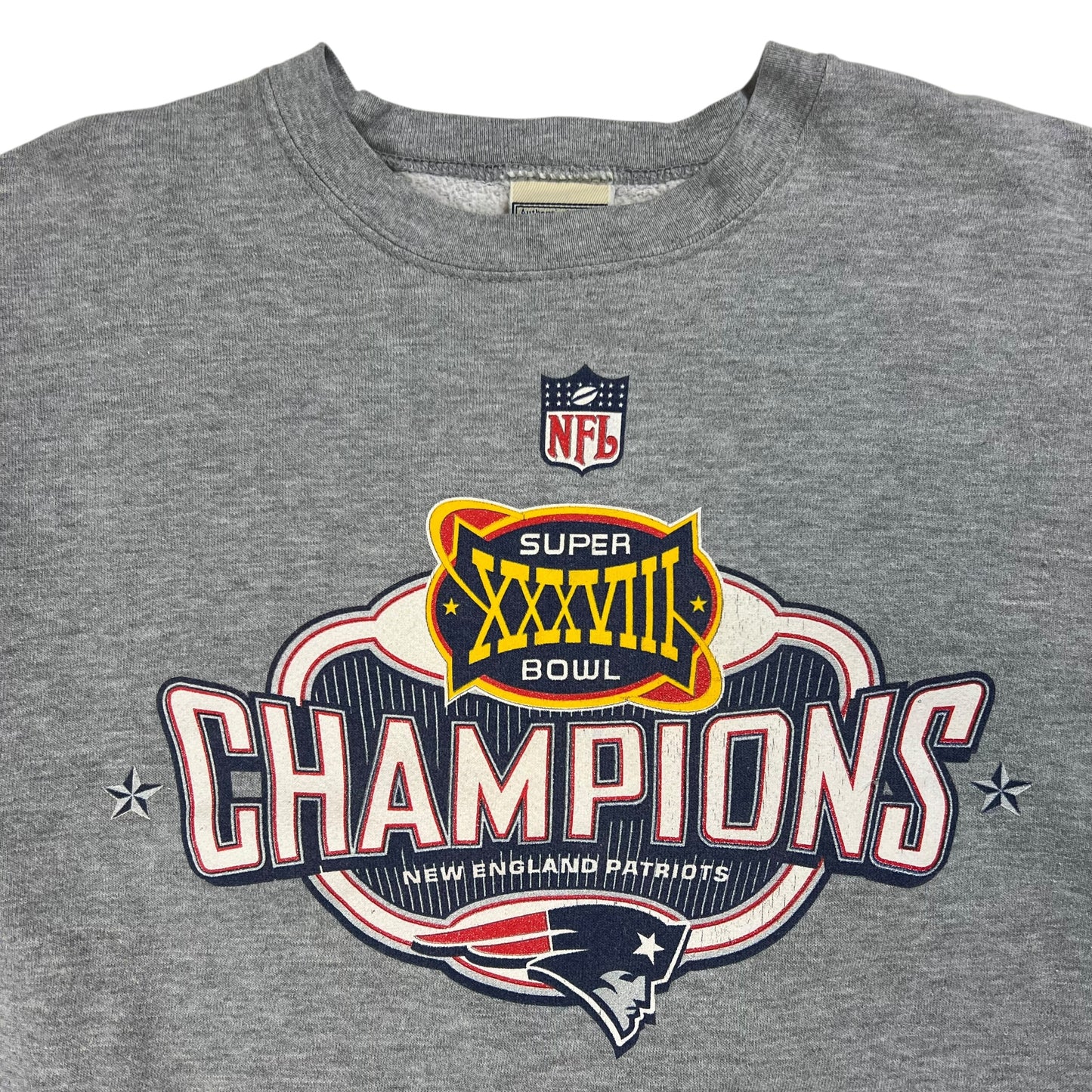 Vintage 2004 New England Patriots Super Bowl champs crewneck (L)