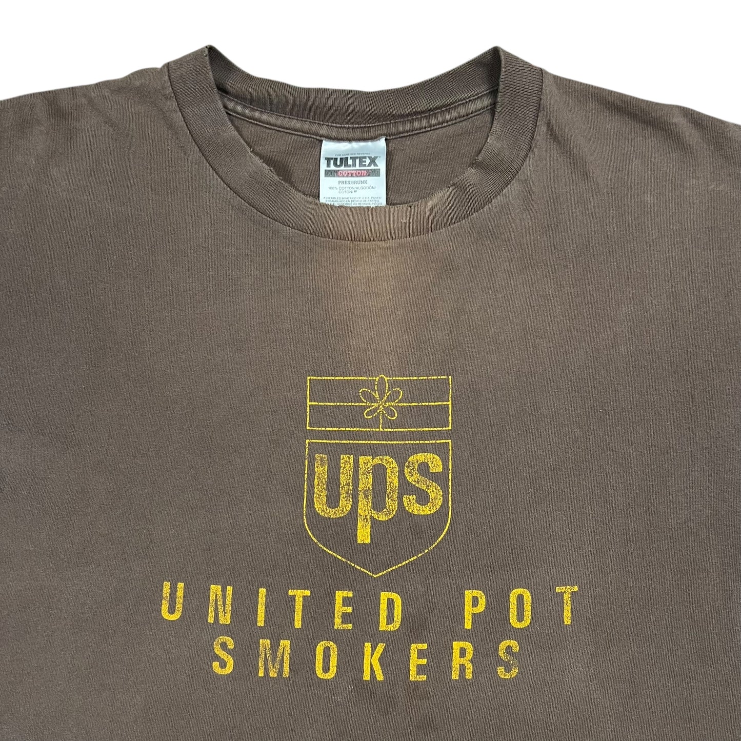 Vintage 90s Tultex UPS United Pot Smokers distressed tee (L)