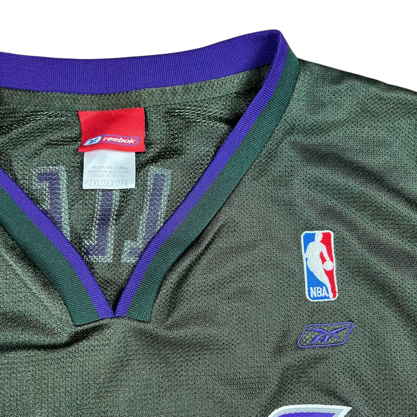 Vintage Y2K Milwaukee Bucks Ray Allen faded NBA jersey (XXL)