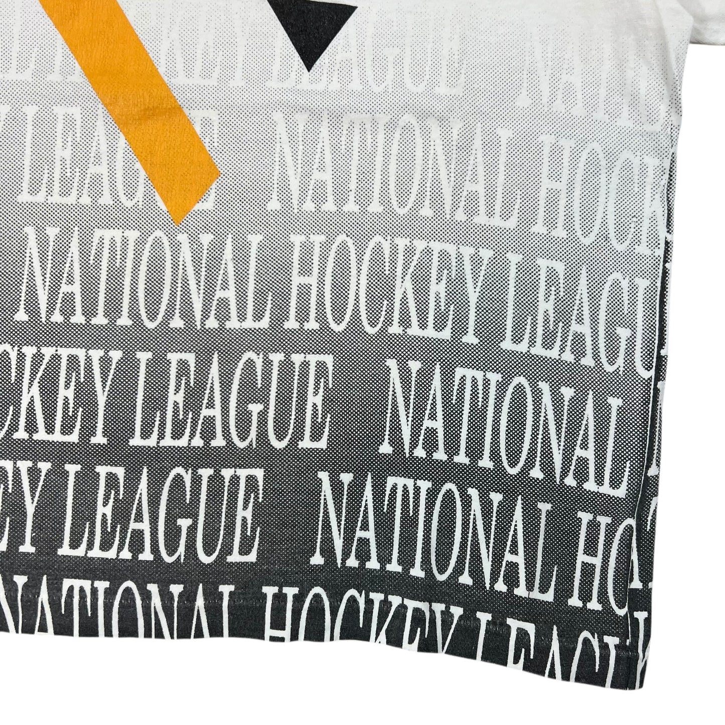 Vintage 90s Chalk Line Pittsburgh Penguins all over print tee (L)